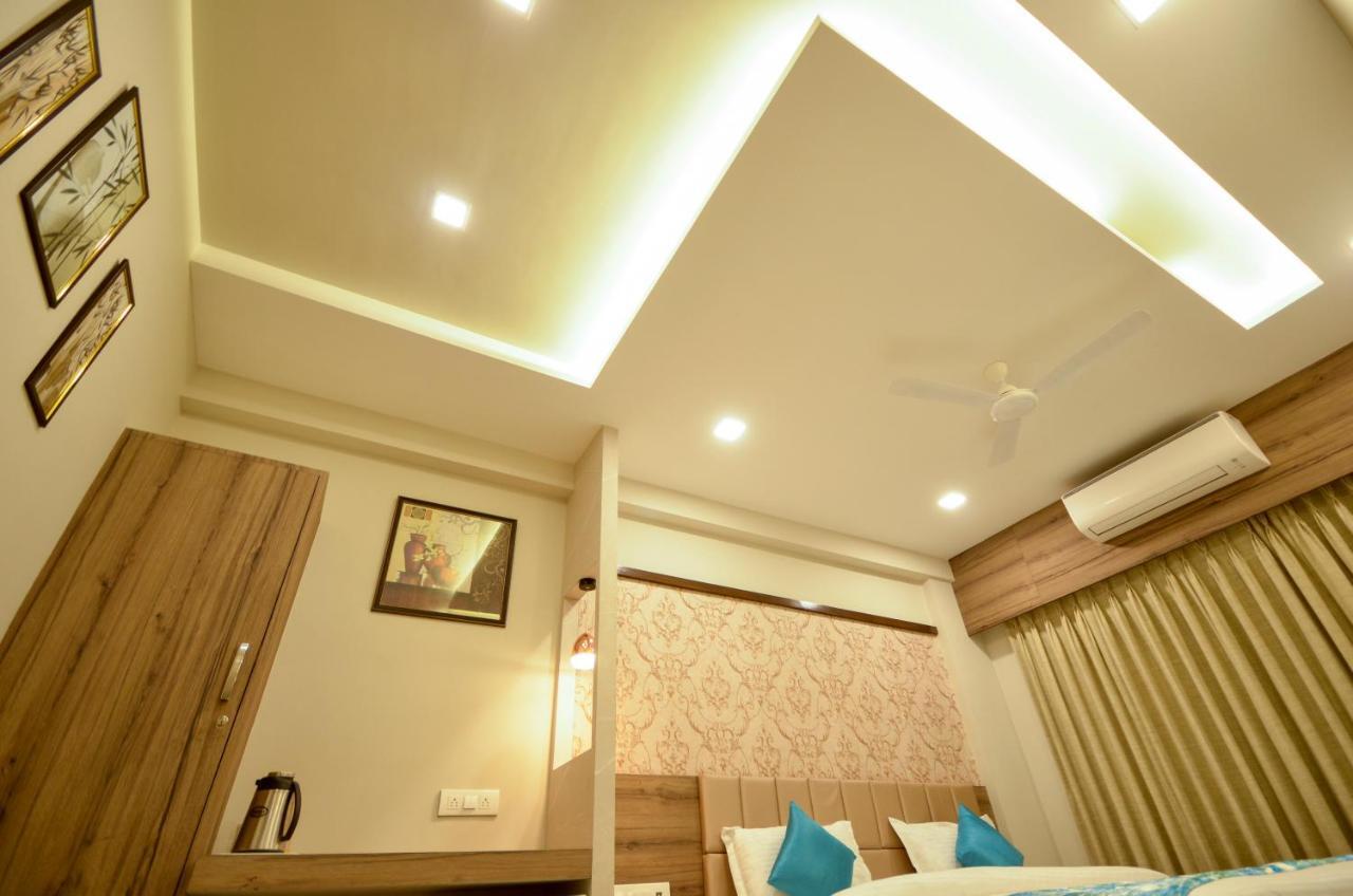 Hotel Repose Ahmedabad Exterior foto